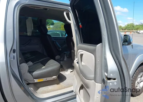 2006 Toyota Tundra Darrell Waltrip Edition/Sr5 V8 from USA, damaged, VIN 5TBET34166S515195